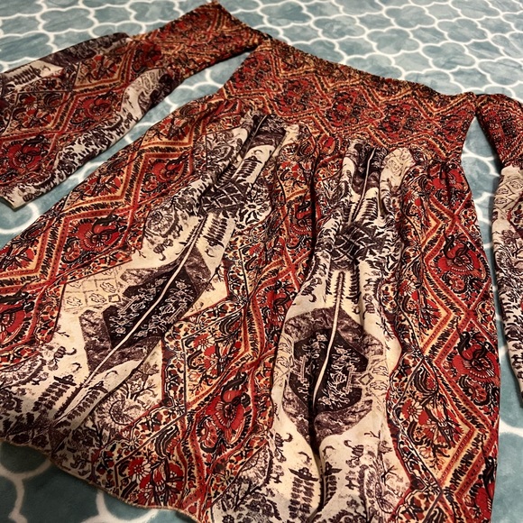 NWOT Forever 21 paisley dress - Picture 2 of 6